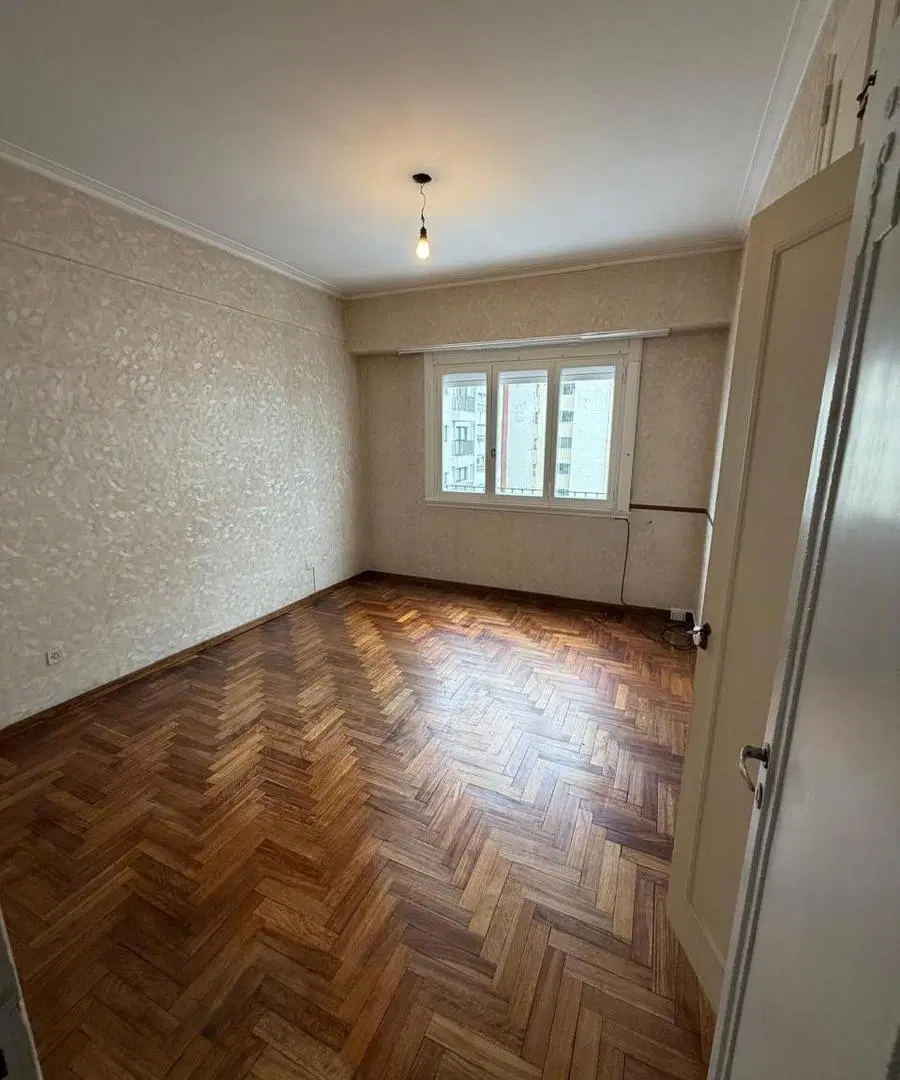 Departamento en venta 3 amb mas dependencia al contra frente en lo mejor de Plaza Mitre 2