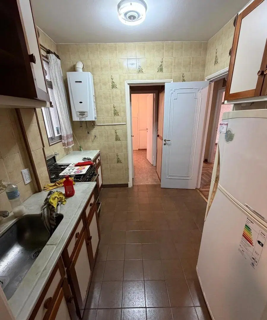 Departamento en venta 3 amb mas dependencia al contra frente en lo mejor de Plaza Mitre 5