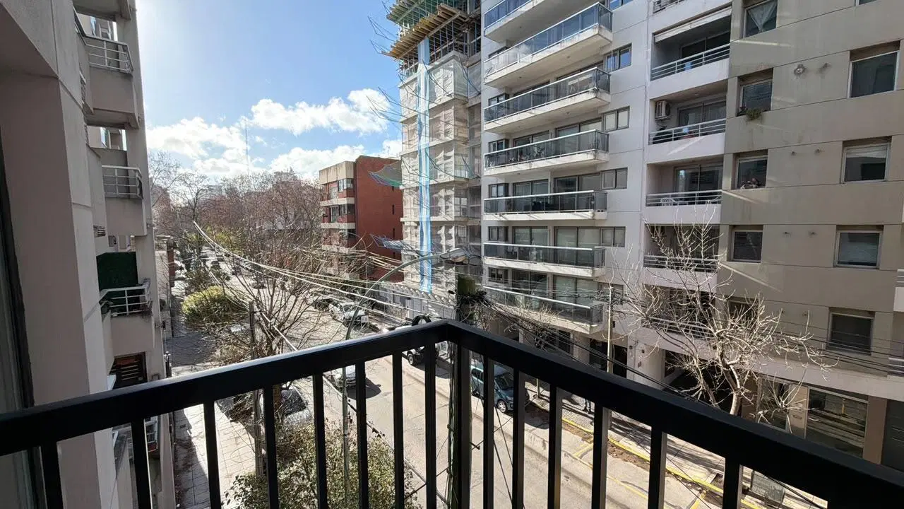 DEPARTAMENTO EN VENTA 3 AMB CON COCHERA CUBIERTA EN LO MEJOR DE PLAZA MITRE 4