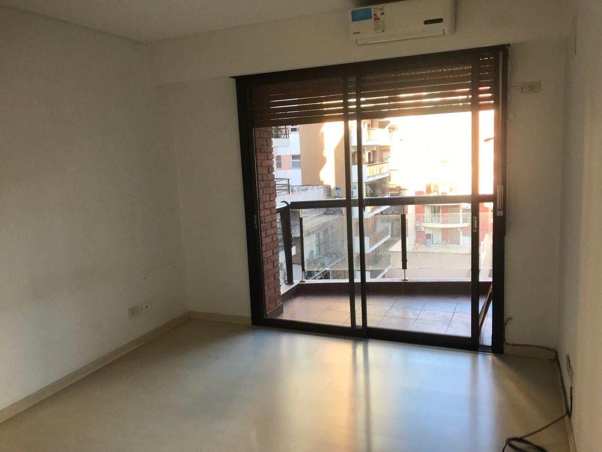 Foto de Departamento de 2 Ambientes de 78 m² en venta en Belgrano Chico, imagen 3