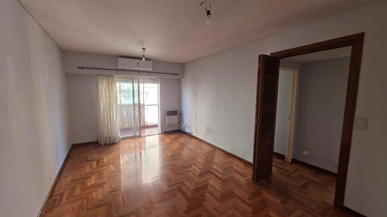 Departamento 3 ambientes con cochera Caballito 4