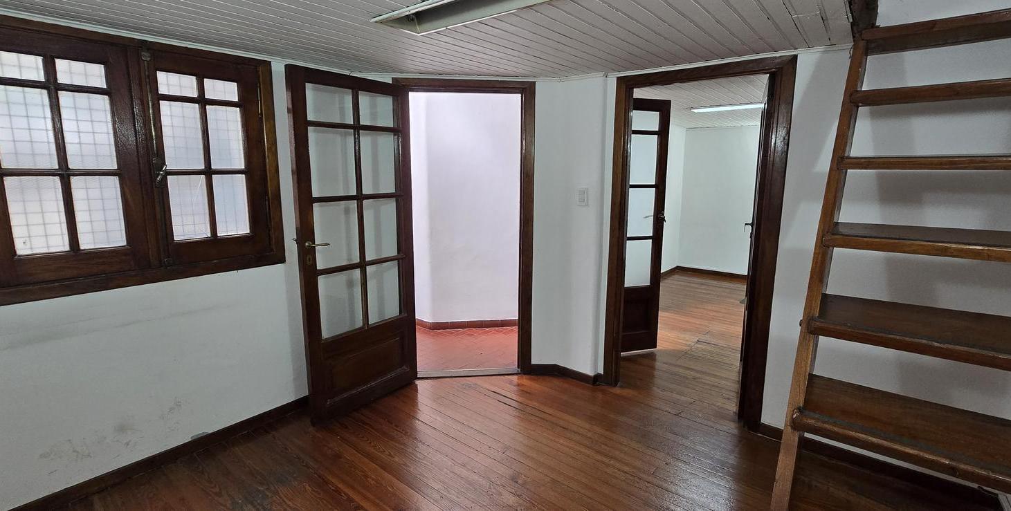 Departamento con entrepiso 7 ambientes - SAN NICOLAS - TRIBUNALES
