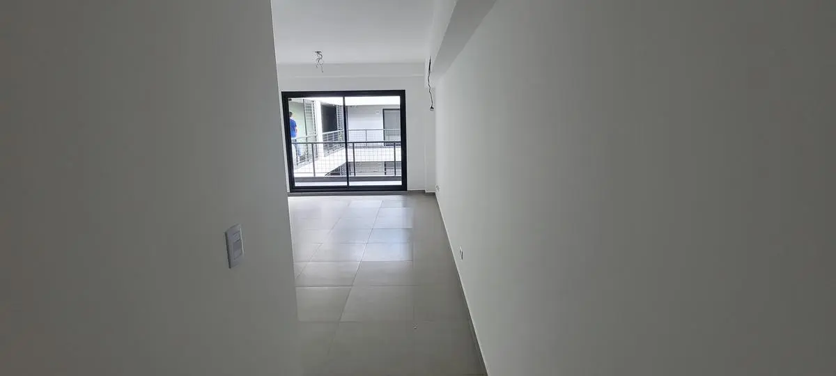 Hermoso monoambiente con balcon - Liniers 4