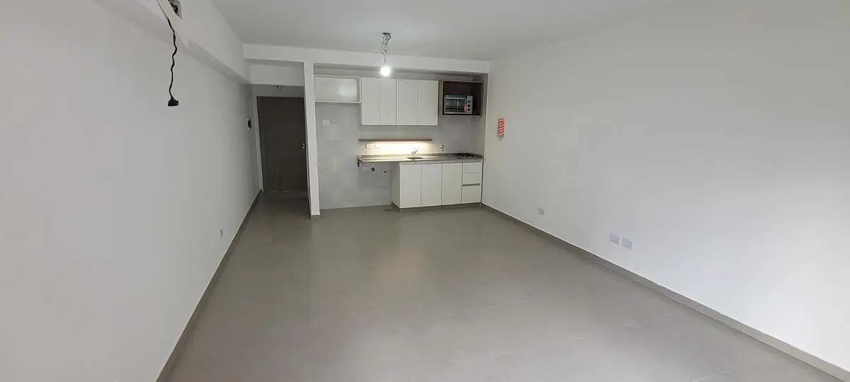 Hermoso monoambiente con balcon - Liniers 1