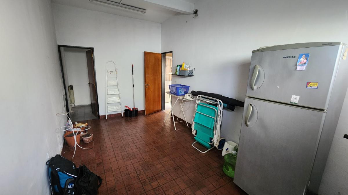 Hermosa Casa en Lote Propio - Única por Su Estado 2