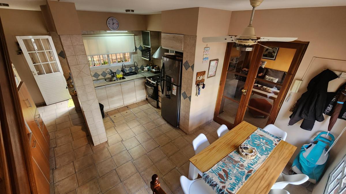 Hermosa Casa en Lote Propio - Única por Su Estado 3