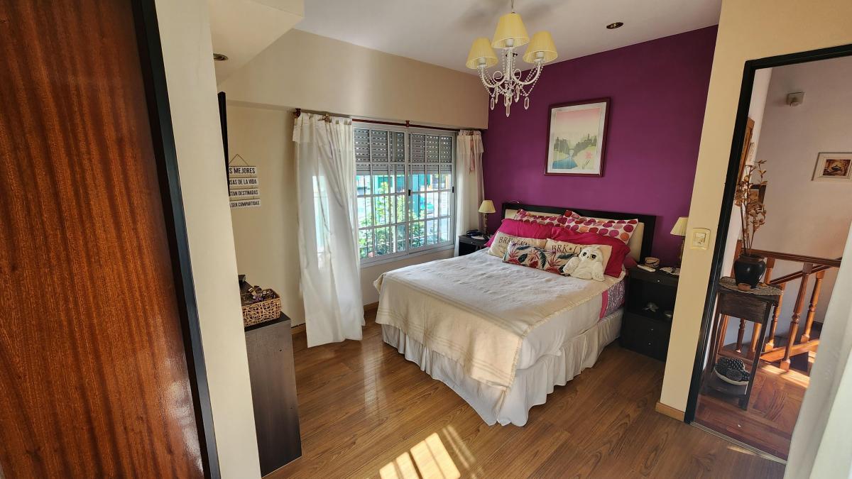 Hermosa Casa en Lote Propio - Única por Su Estado 4
