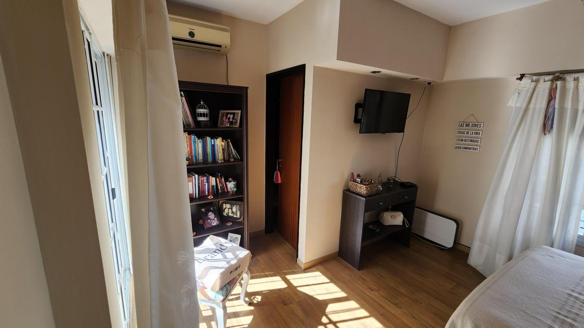 Hermosa Casa en Lote Propio - Única por Su Estado 1