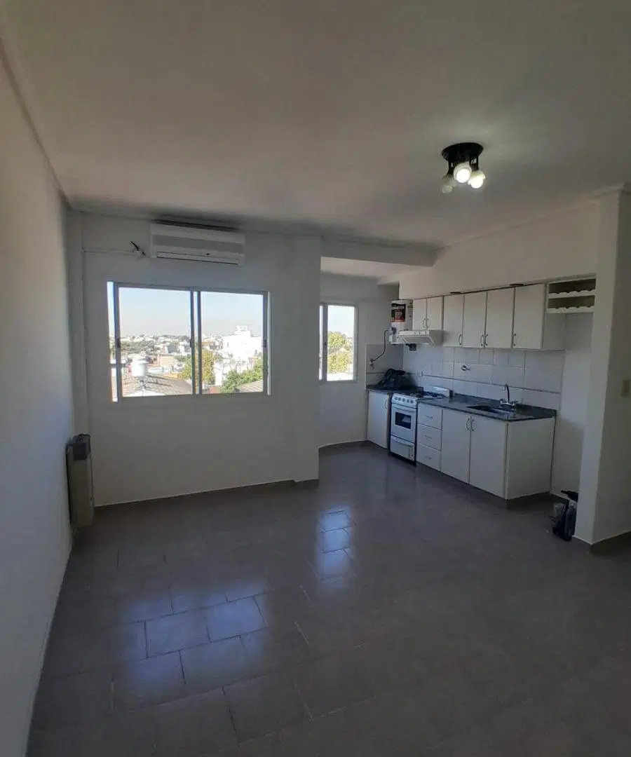 VENTA DEPARTAMENTO EN RAMOS MEJÍA 4