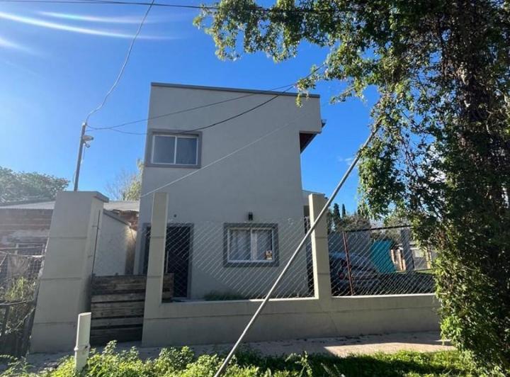 Casa Chalet en Venta en Guillermo Enrique Hudson, Berazategui, G.B.A. Zona Sur