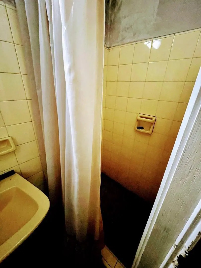 Casa Chalet  en Venta en Quilmes, G.B.A. Zona Sur, Argentina 2