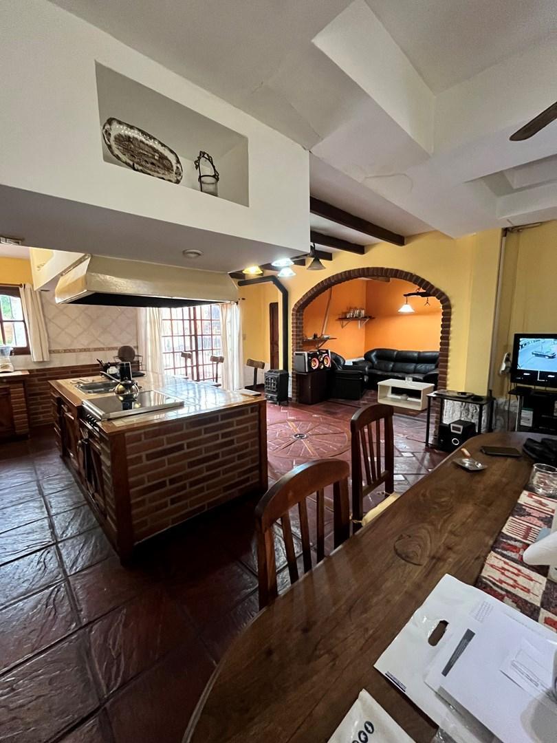 Foto de Casa Chalet en Alquiler en Bernal Oeste, Bernal, Quilmes, imagen 4