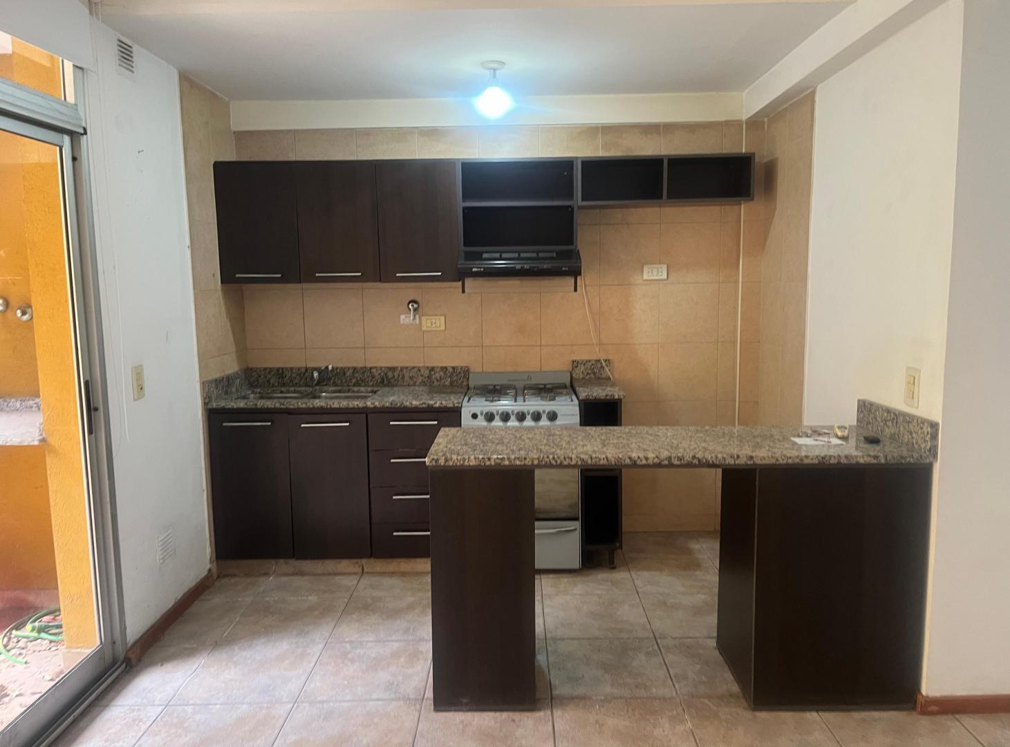 Foto de Monoambiente en alquiler en Boedo, jardín y cochera, imagen 3
