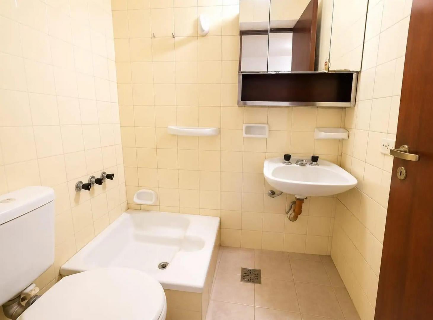 Foto de Venta Monoambiente interno Excelente estado bajas expensas apto credito, imagen 3