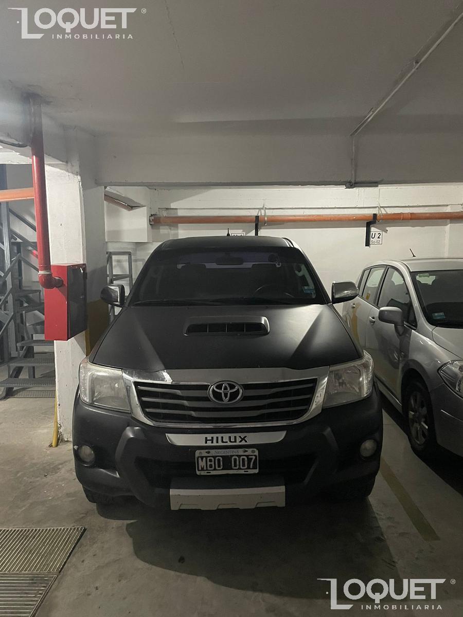 Cochera en Pleno Centro 4