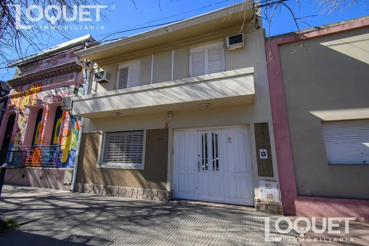 Casa 3 dormitorios en Candioti Sur, con cochera y pileta 3