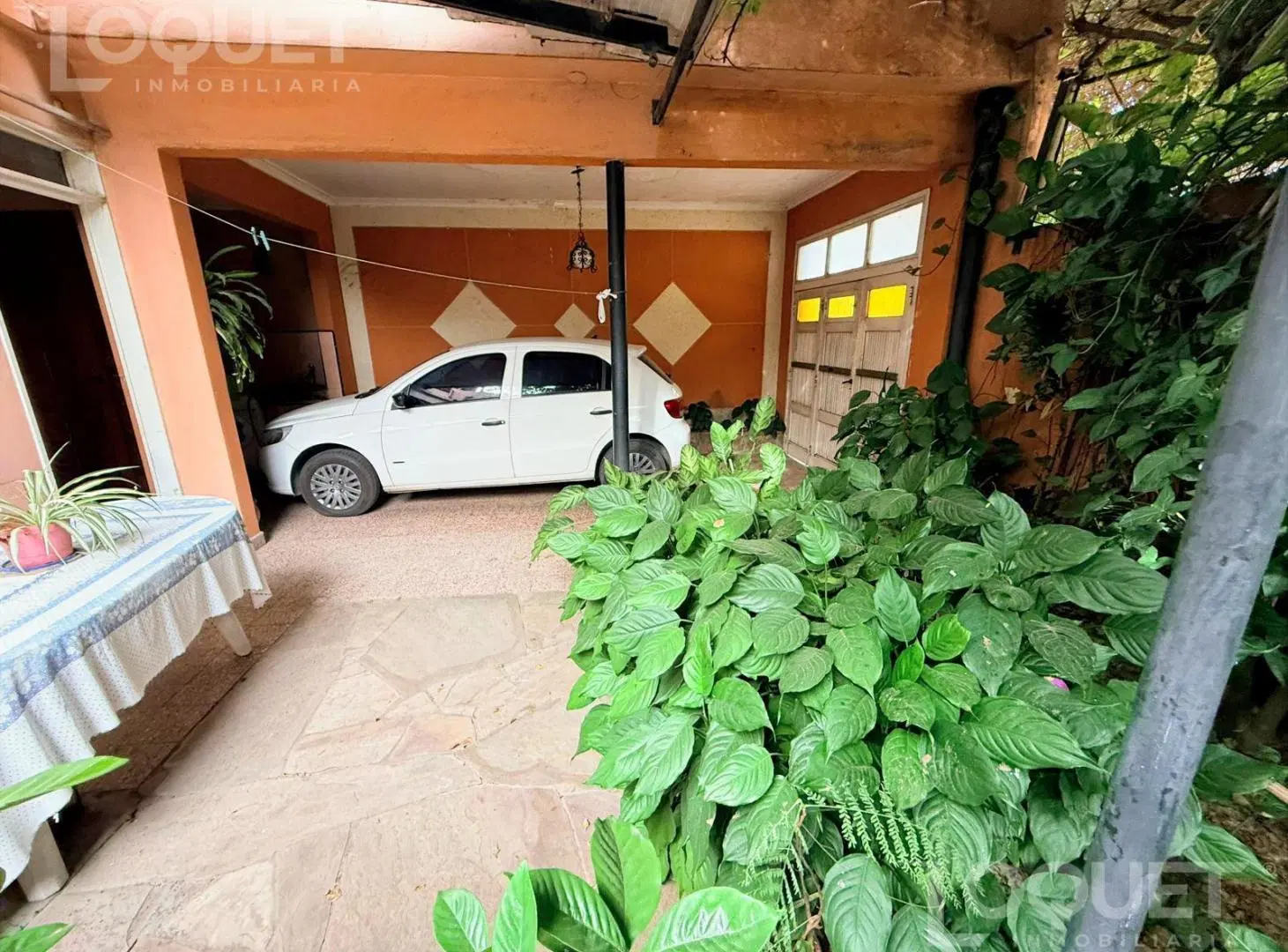 Casa sobre Av. Gral Paz en Santa Fe 5