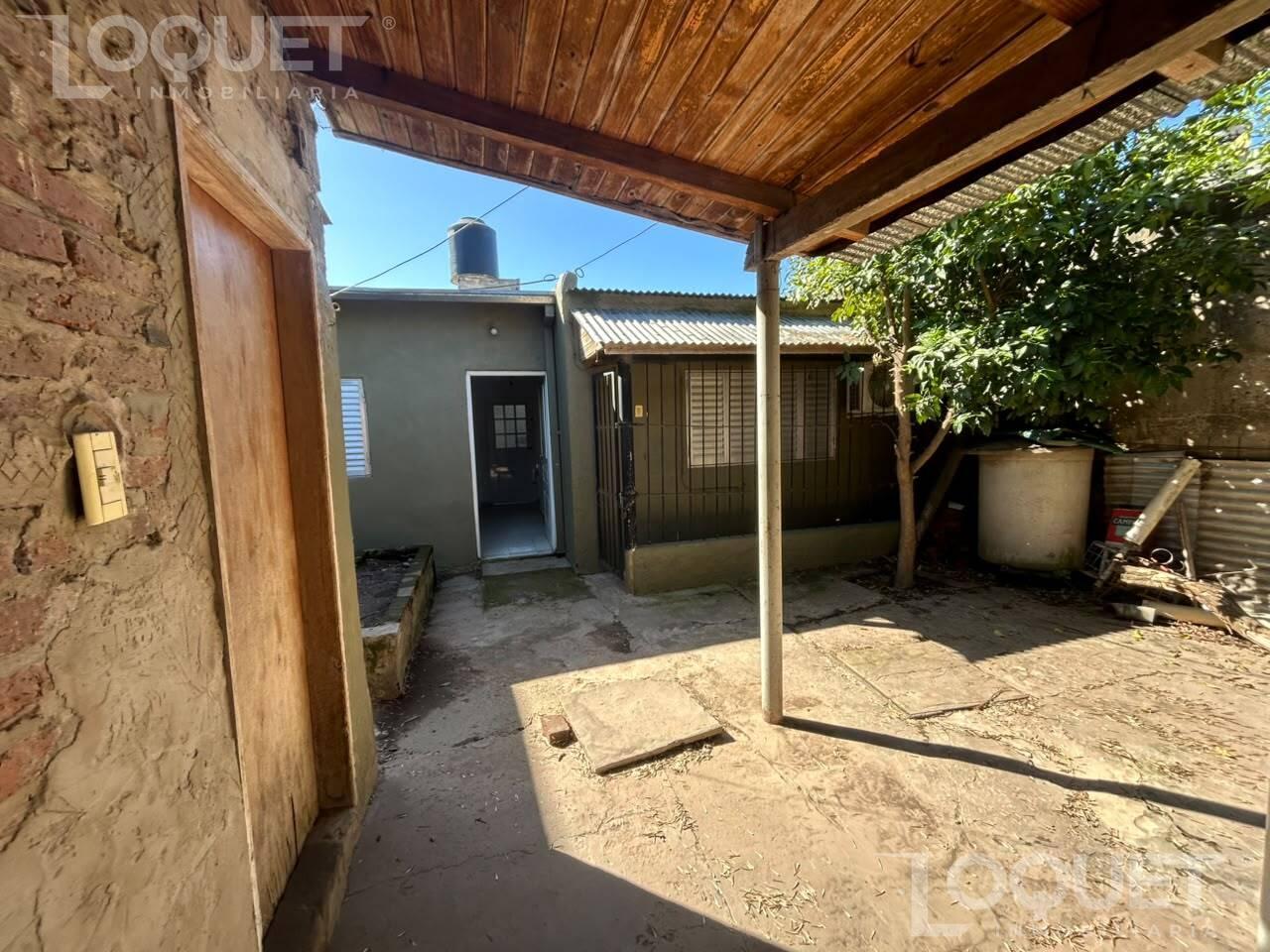 Foto de Casa a refaccionar en barrio los hornos, imagen 4