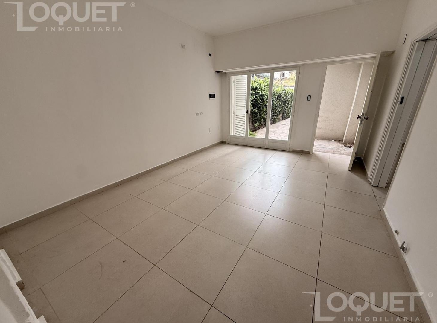 Foto de Venta de Casa interna refaccionada de dos dormitorios en Fomento 9 de, imagen 4