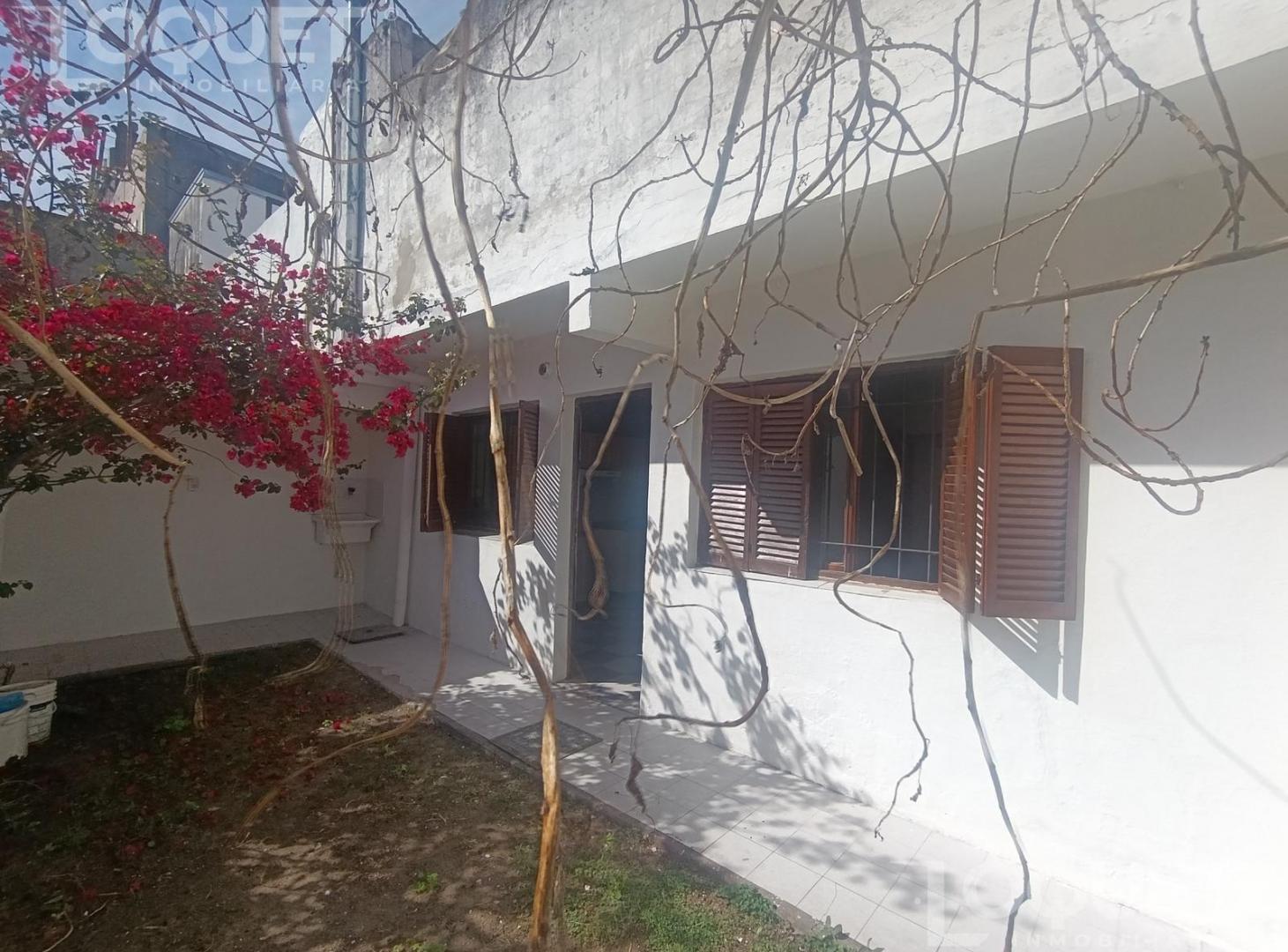 Foto de Casa 2 dormitorios en alquiler, planta baja, a metros de Av. Facundo, imagen 1