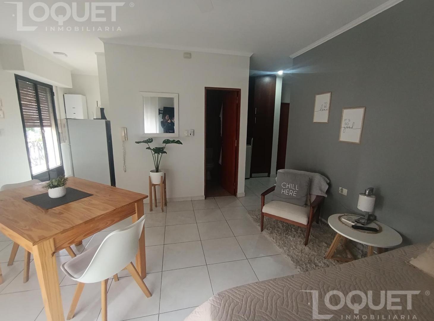 Foto de Departamento Monoambiente en alquiler, en pleno Bv. Galvez, imagen 2