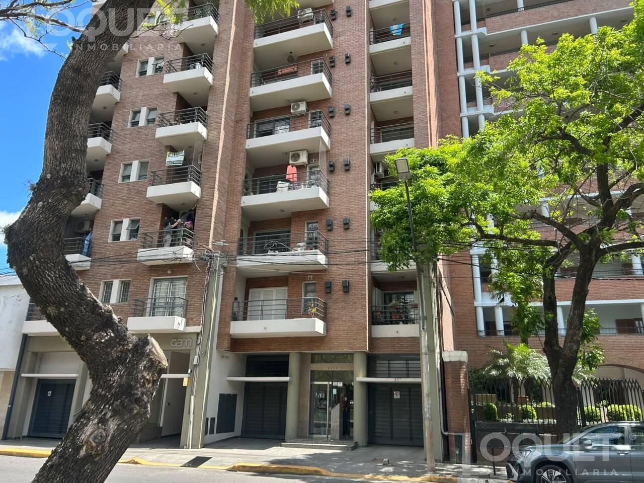 Foto de Departamento en venta de 2 dormitorios frente a plaza Constituyentes, imagen 1