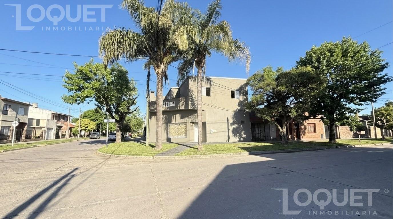 Foto de Casa con cochera y 2 dormitorios en venta. Barrio Ma Selva, imagen 2