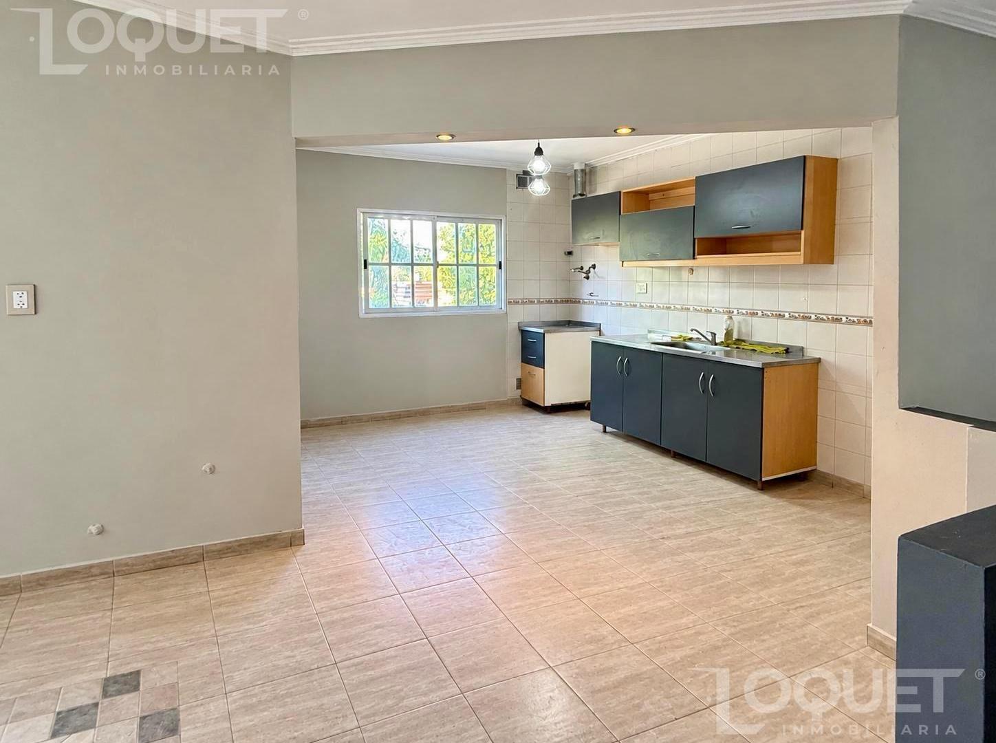 Foto de Casa en PA, 3 dormitorios y terraza en venta. Barrio María Selva, Santa, imagen 3
