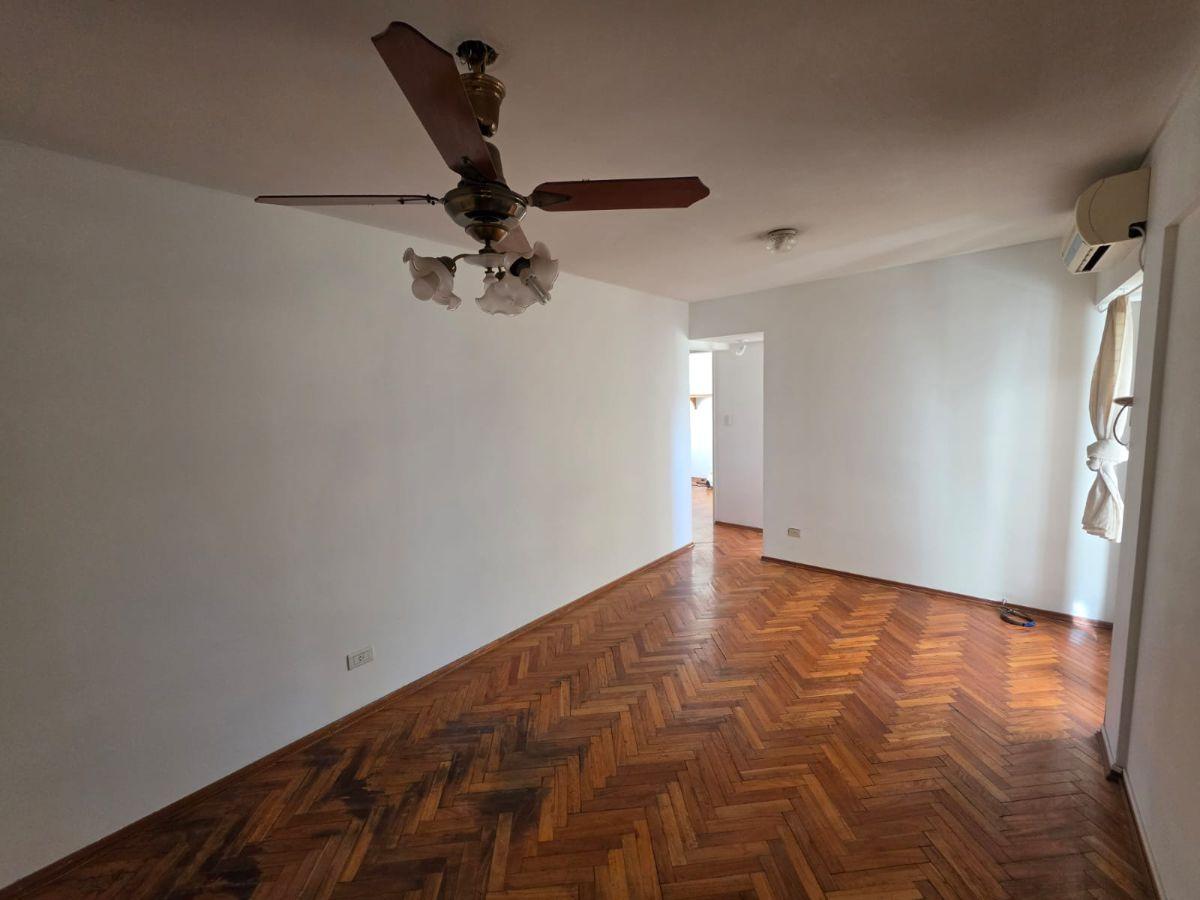 Foto de Departamento en alquiler en Parque Chacabuco, imagen 2