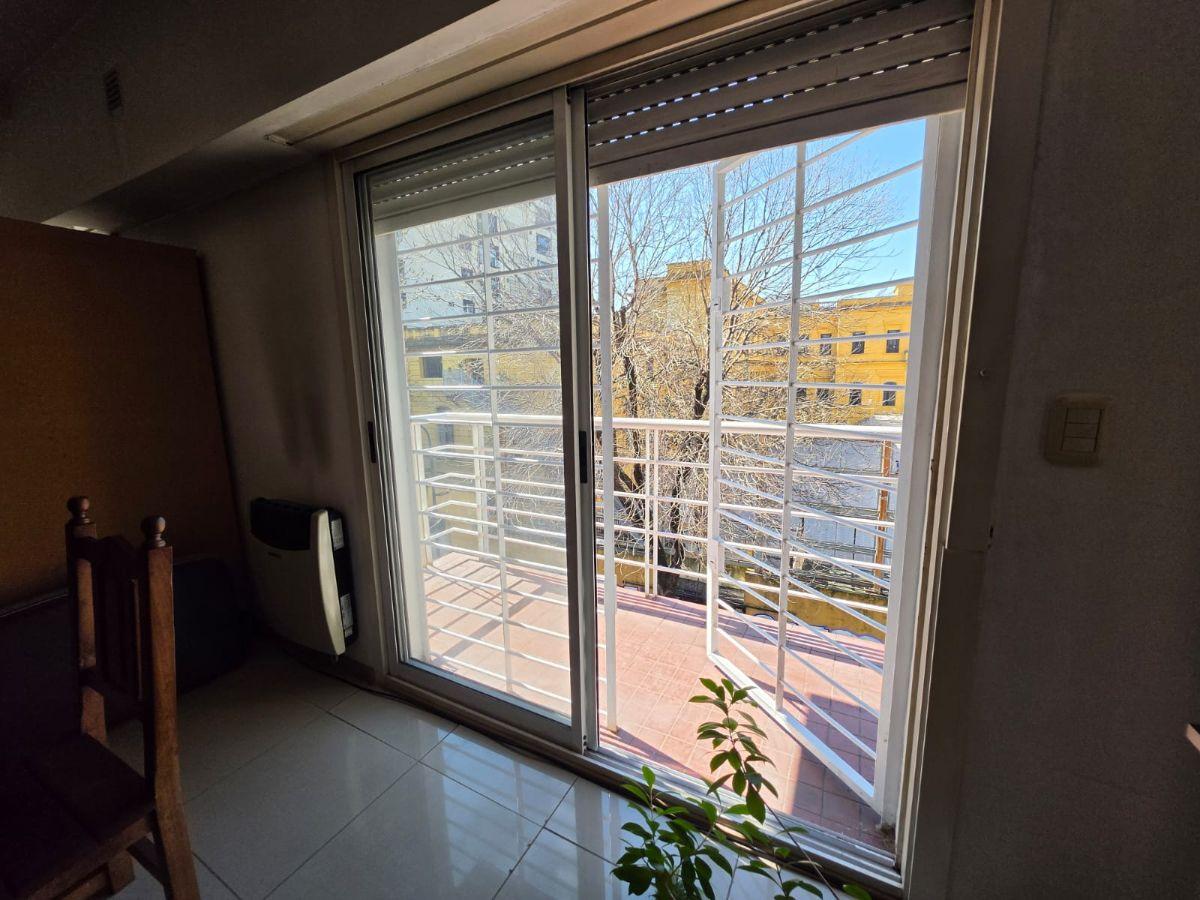Foto de Departamento monoambiente de 33 m² en venta en Balvanera, imagen 2