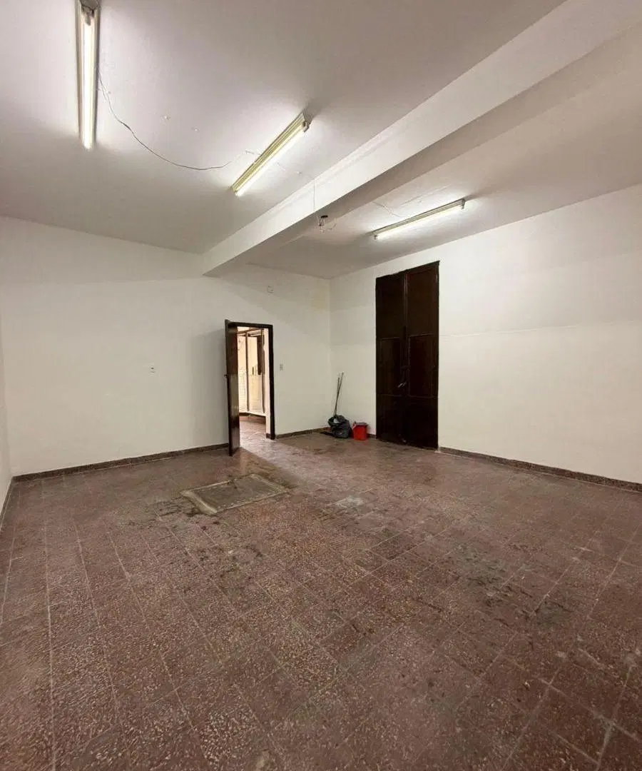 B° Alto Alberdi | LOCAL ESQUINA CON VIDRIERA 3