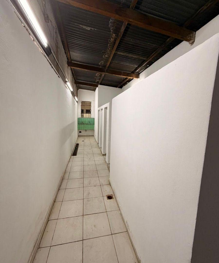 Foto de Bº San Vicente | Gran Galpón c/ 4 oficinas y Comedor., imagen 4