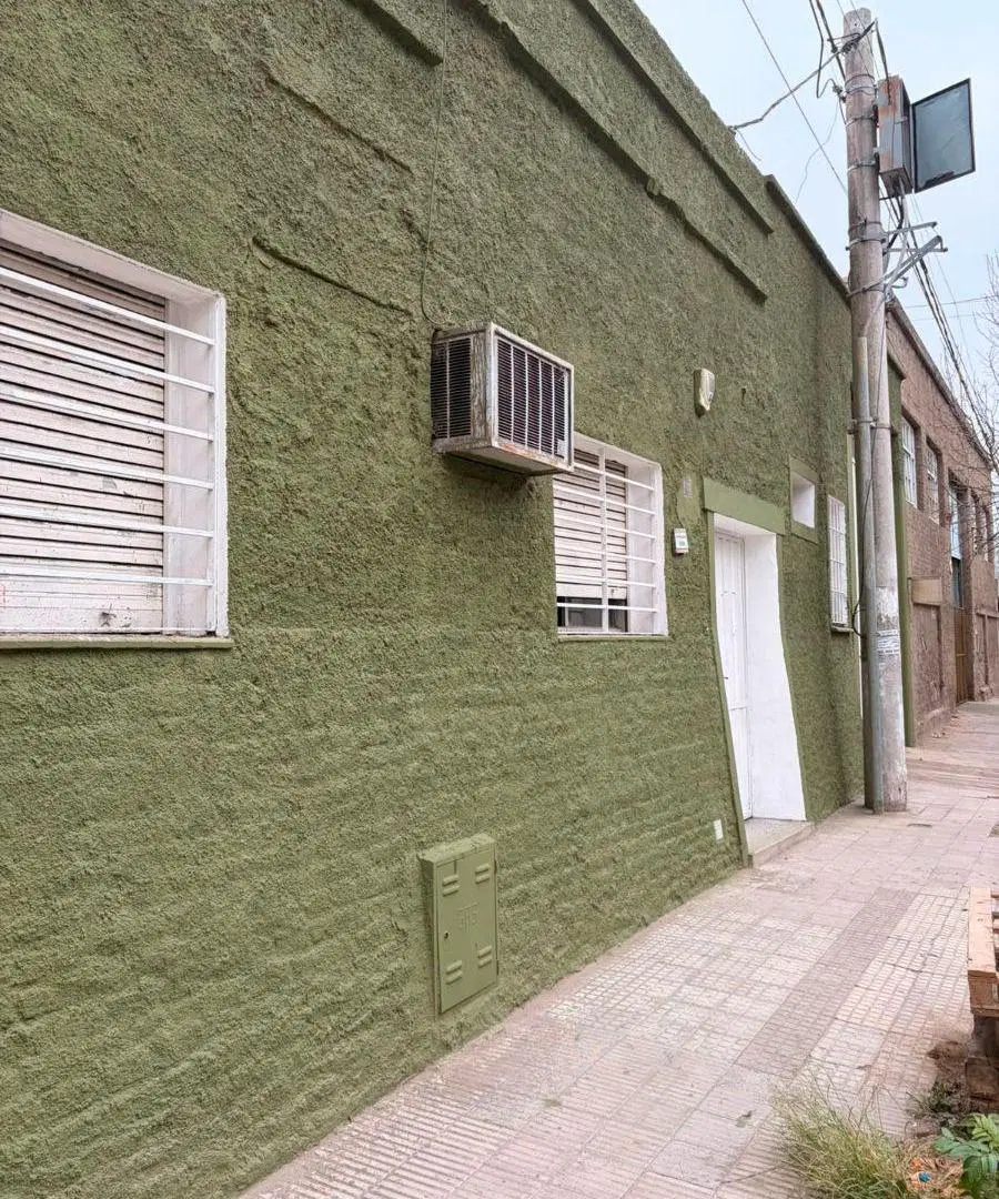 Bº San Vicente | Gran Galpón con 3 oficinas 3