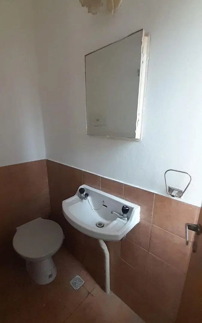 B° Alberdi | Amplio depto. | 3 Dorm. c/ balcon y patio | prox. Plaza Colon 8