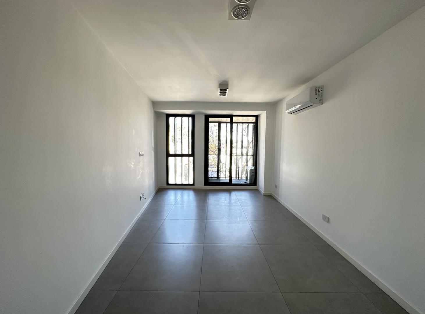 Departamento EN VENTA mono ambiente en Villa Urquiza- corredor DONADO