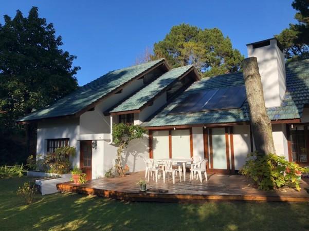 Casa Pinamar 5 dormitorios Excelente calidad constructiva Pinamar