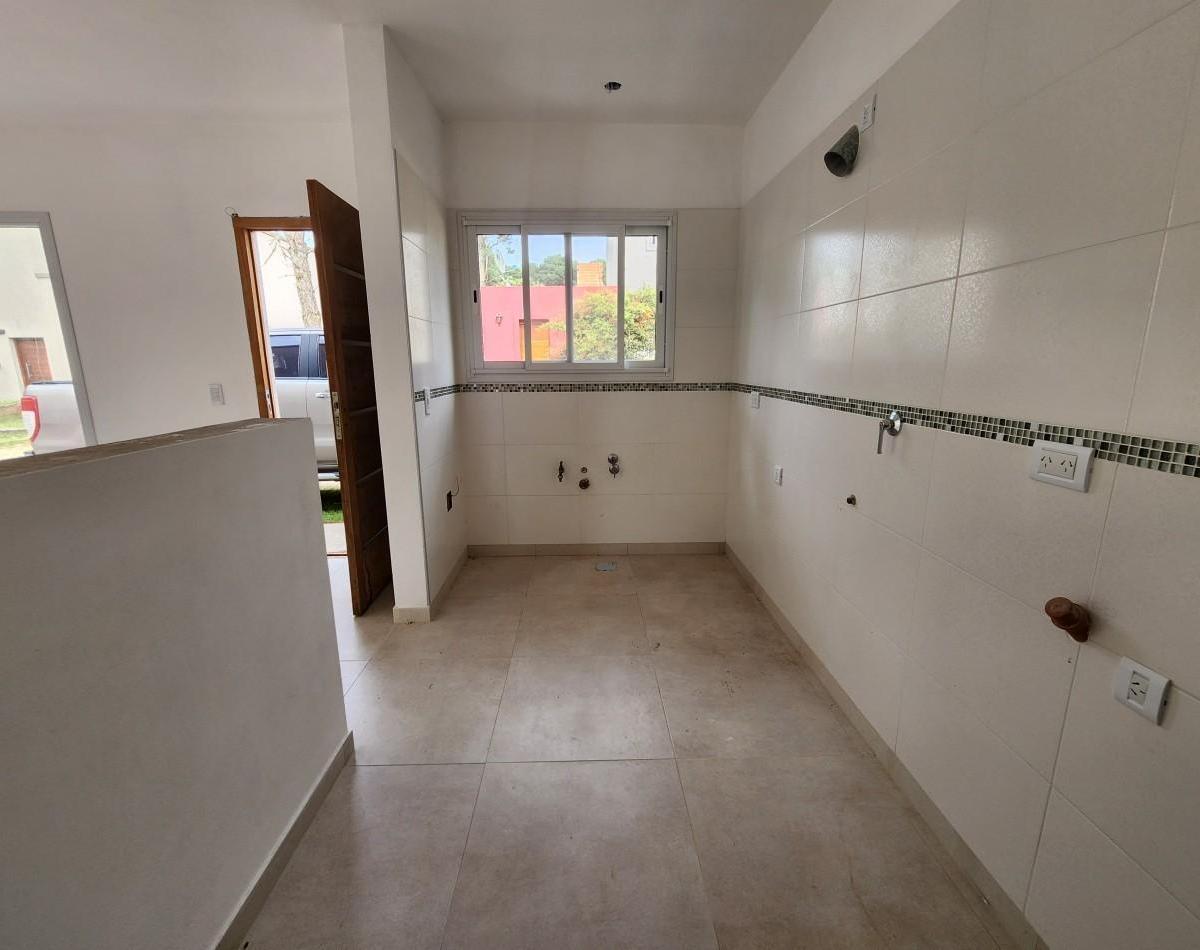 Foto de Casa a estrenar en Condominio la Casona del Parque. Pinamar., imagen 4