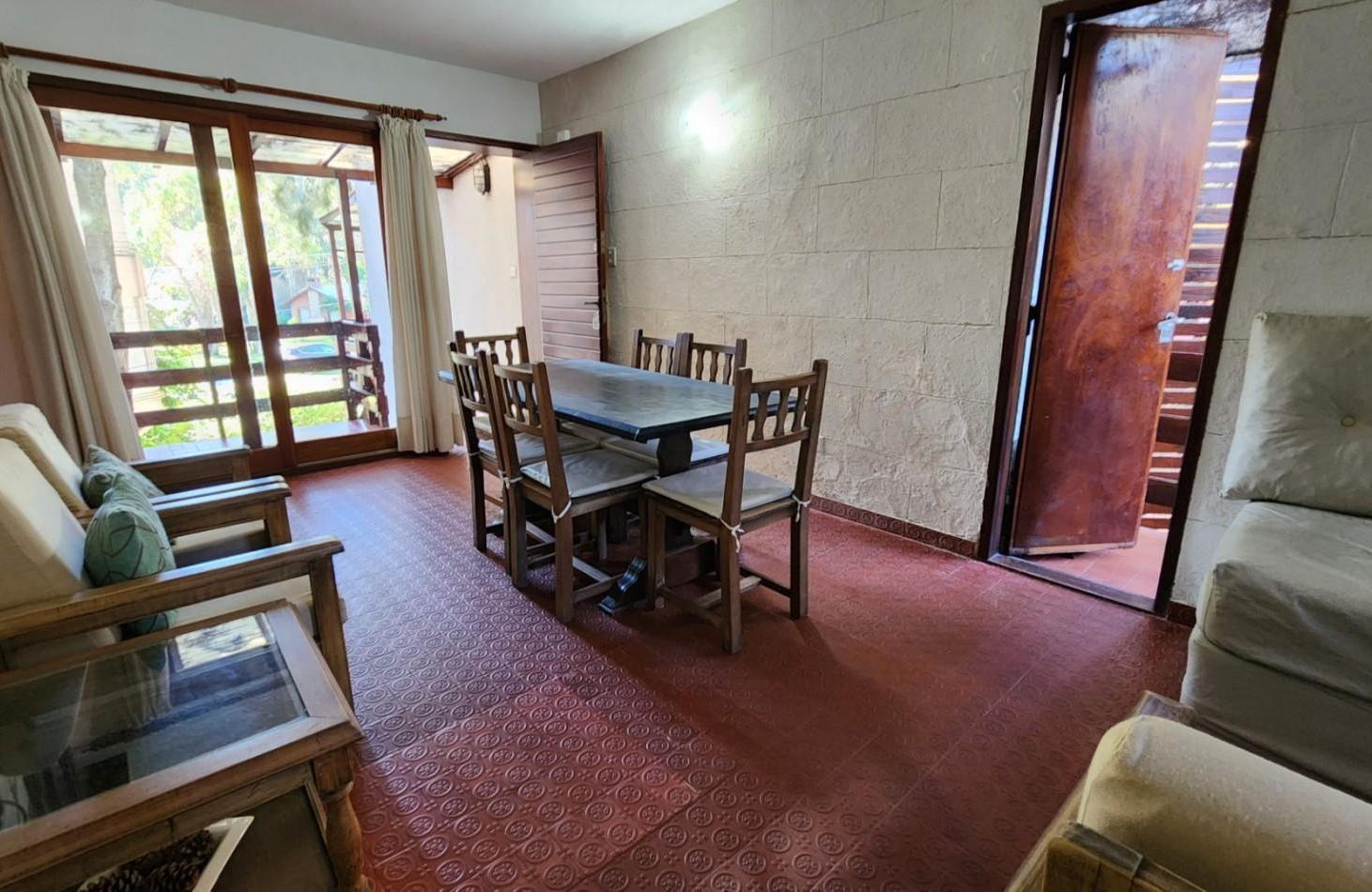 Foto de Duplex en Venta Pinamar 3 Ambientes + Garaje + Jardin propio Gas, imagen 2