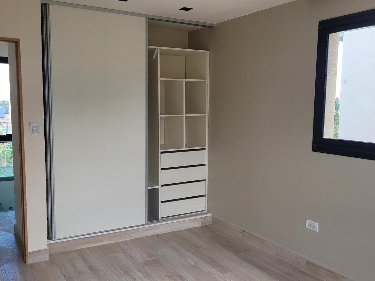 Casa - Yerba Buena 1