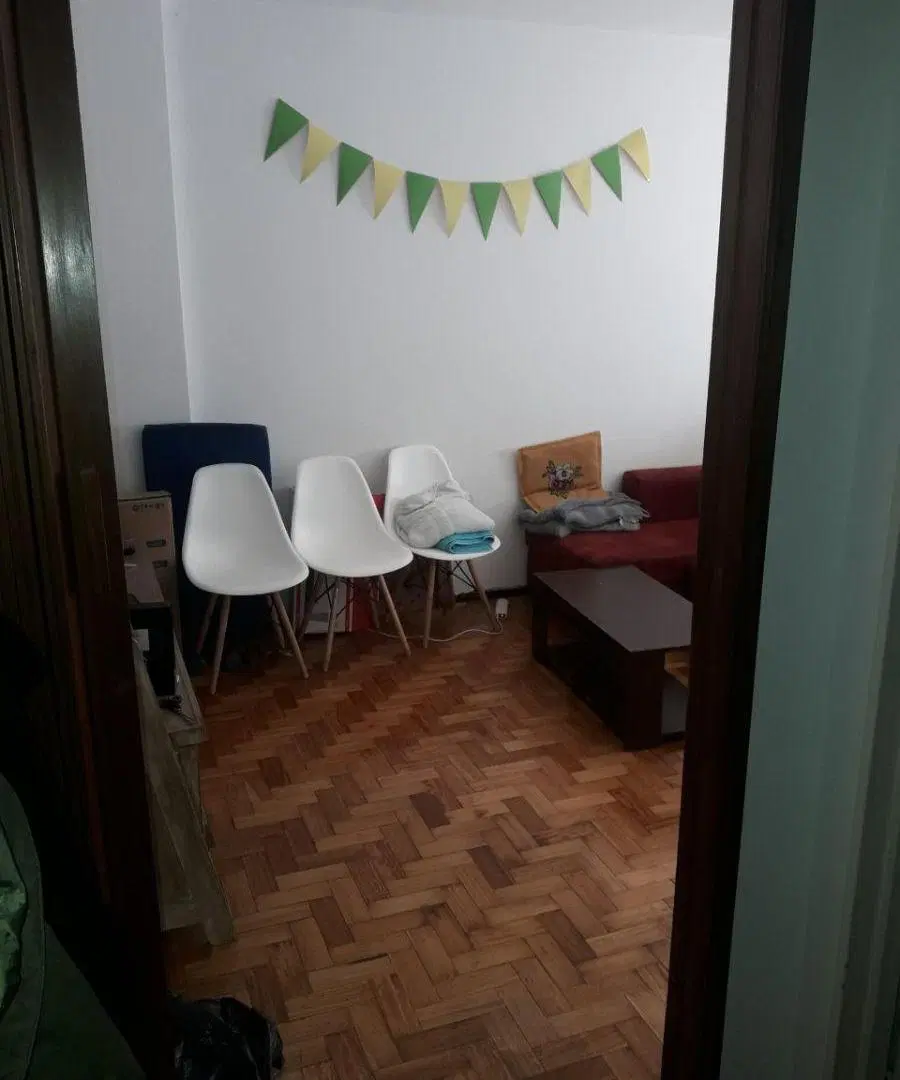 Precioso Dpto de 2 amb + Division Movil con balcon y cocina separada. Apto Prof o Vivienda 3