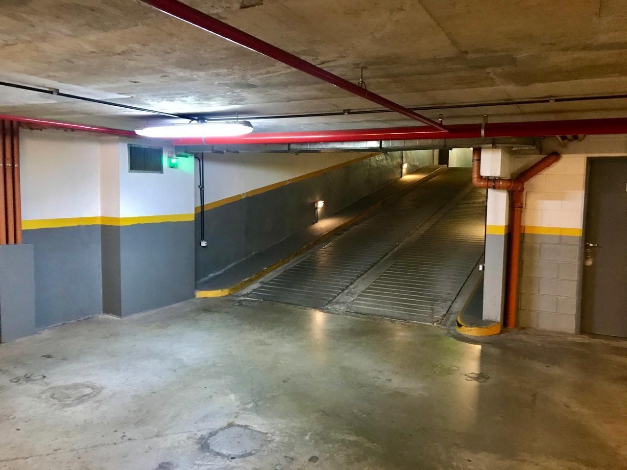 Foto de Cochera fija y Baulera en Venta en Villa Urquiza, imagen 3