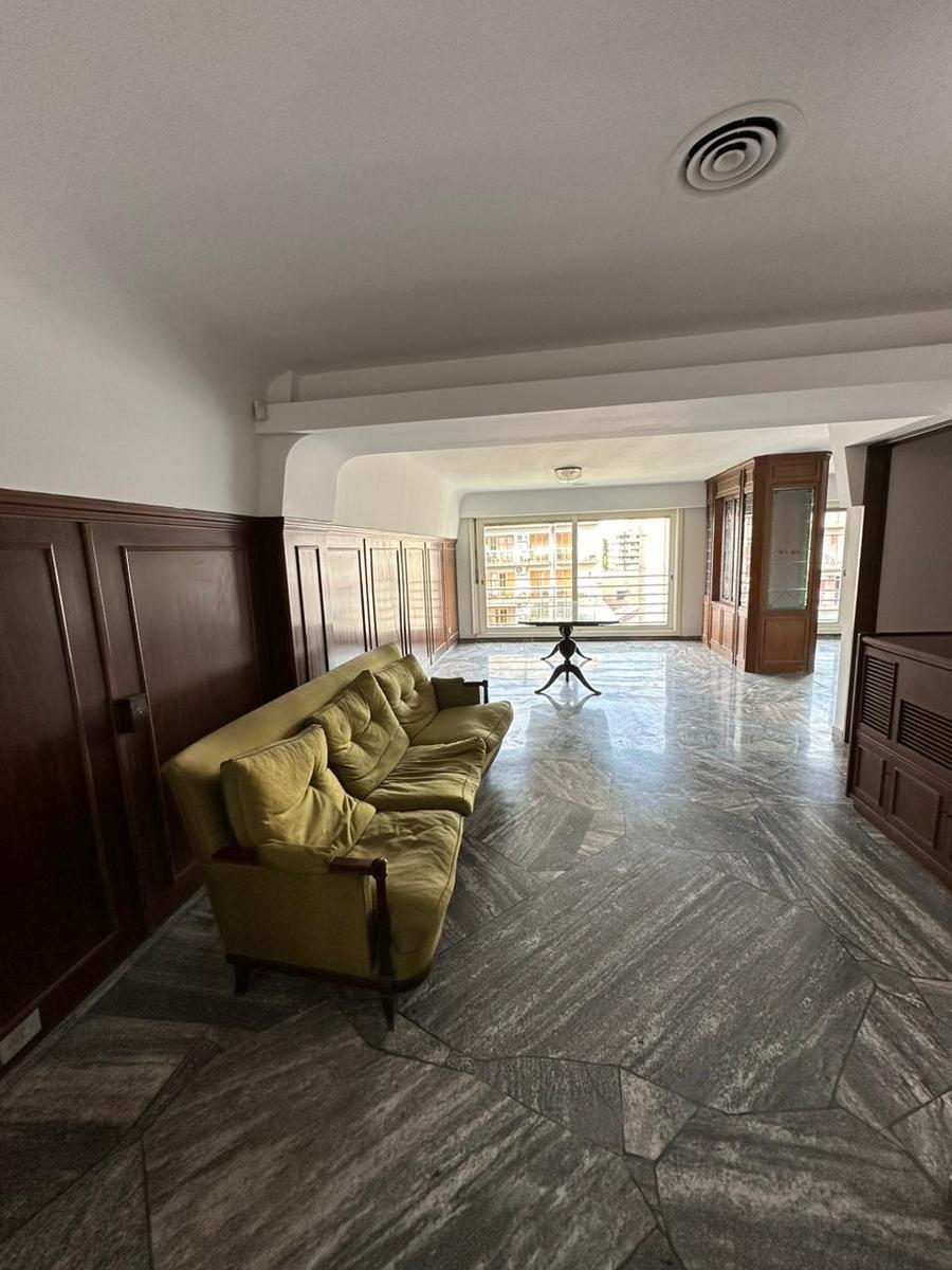 Departamento con Cochera en Venta en Peatonal Sarmiento, Ciudad 5
