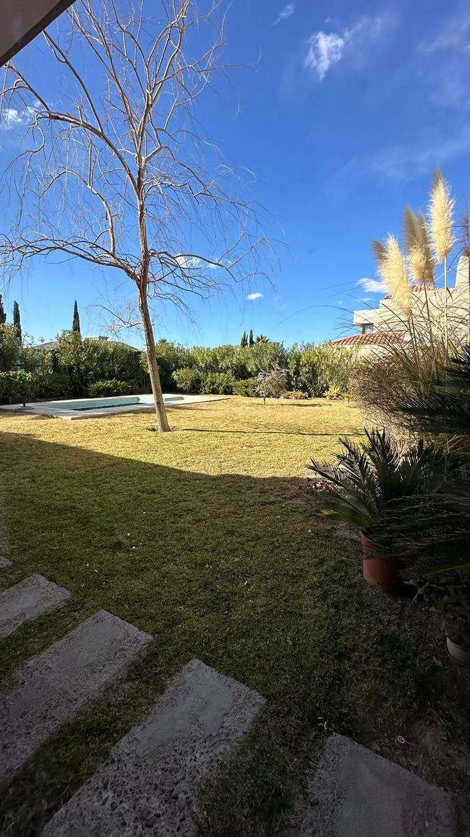 Casa en Venta Muy Bien Ubicada en B° Palmares 3