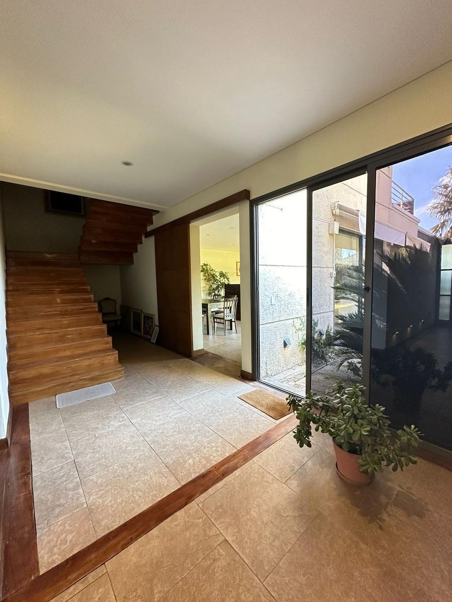 Casa en Venta Muy Bien Ubicada en B° Palmares 4