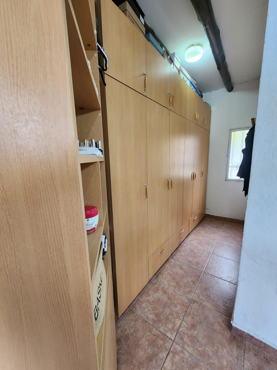 Casa de 4 Habitaciones en Venta en B° La Masía 4