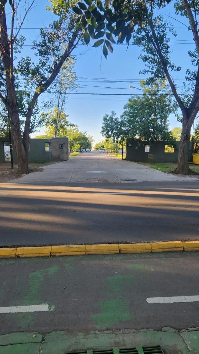 Terreno en Venta en Callejón Privado en Chacras de Coria 5