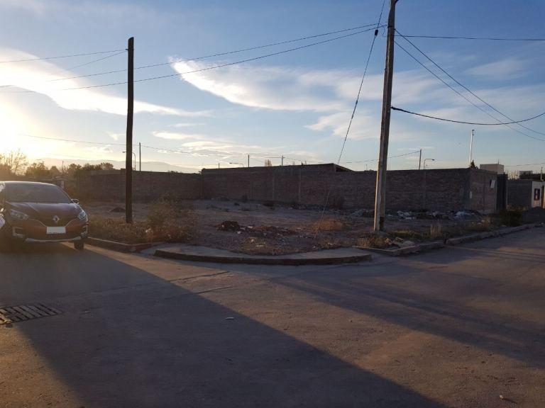 Foto de Terreno esquina apto para PH en venta en Luján de Cuyo, imagen 5