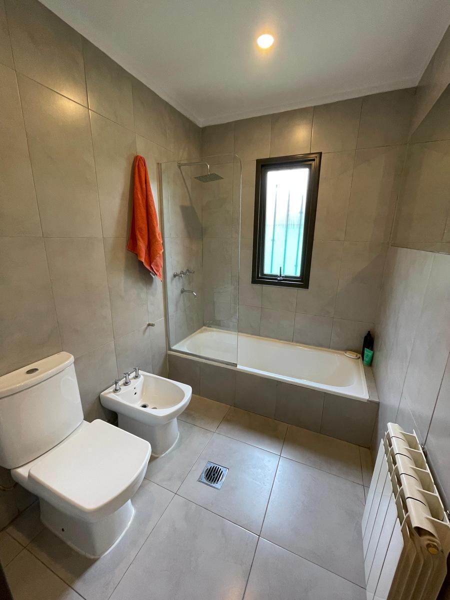 Adobe Inmobiliaria Vende Excelente Propiedad en B° Solar del Plata en Vistalba 4