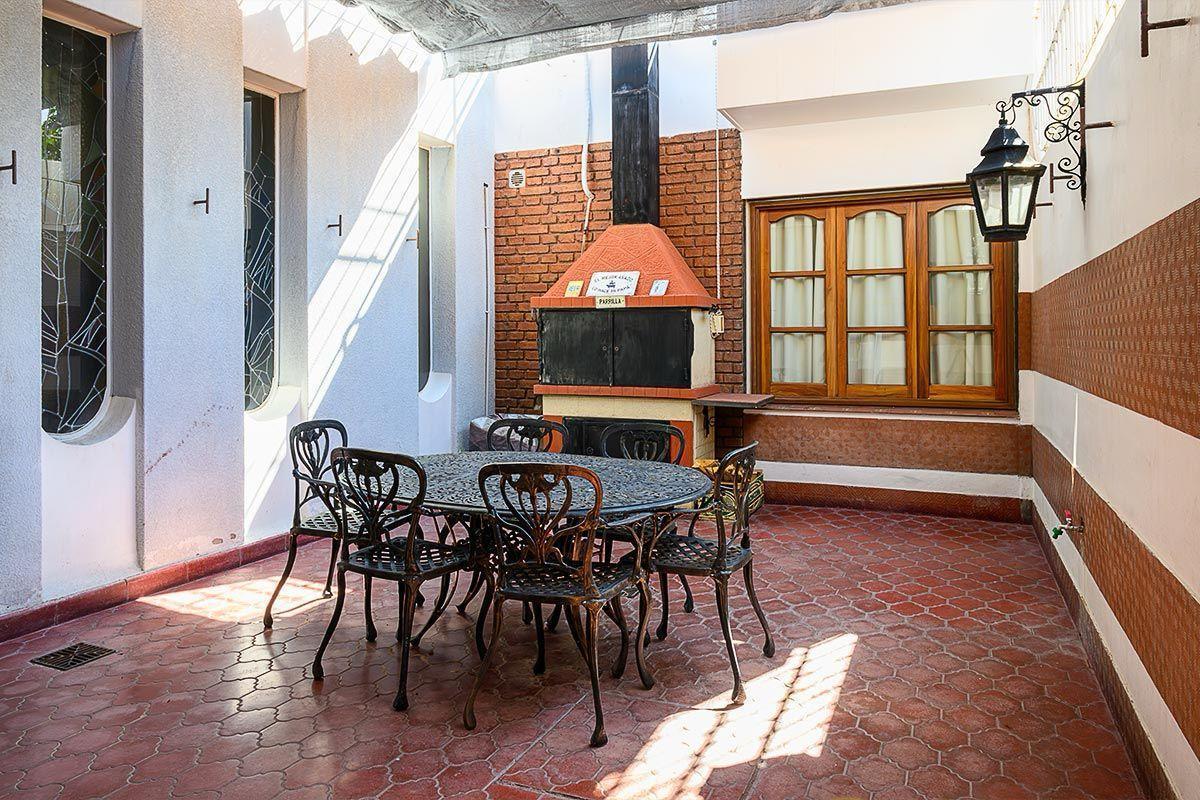 Casa Hermosa a La Venta en B° Bombal 4