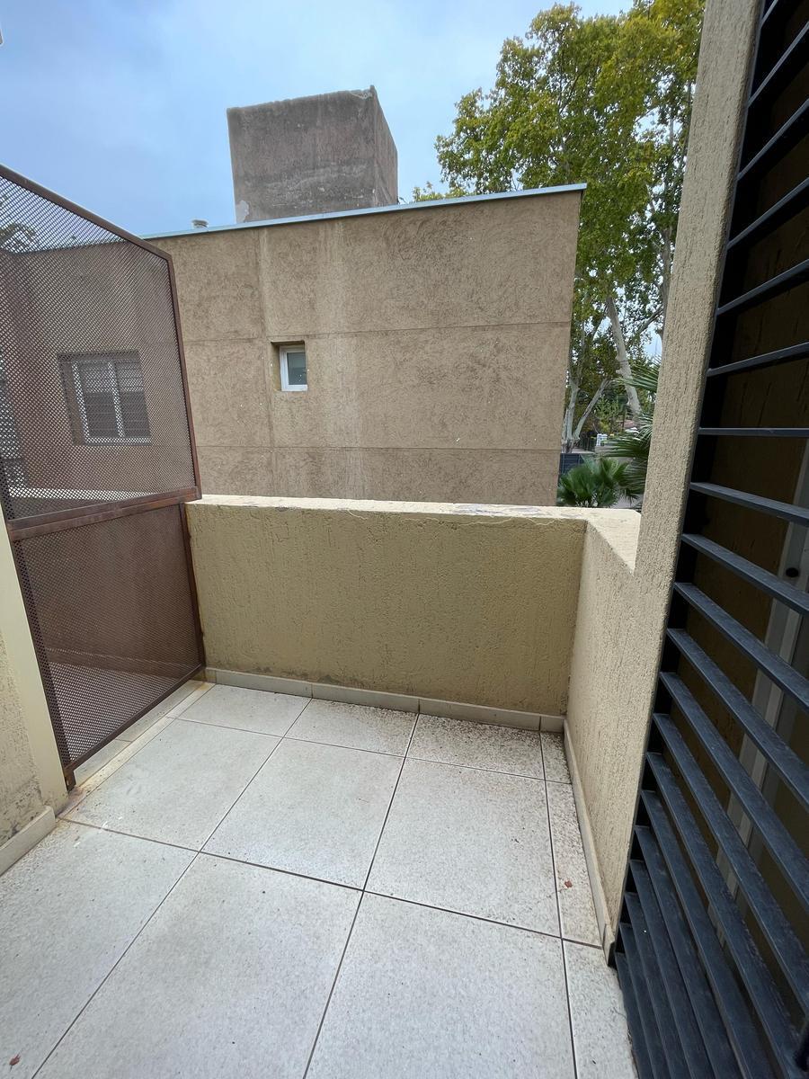 Duplex de 2 Dorm. en Venta en Carrodilla 3